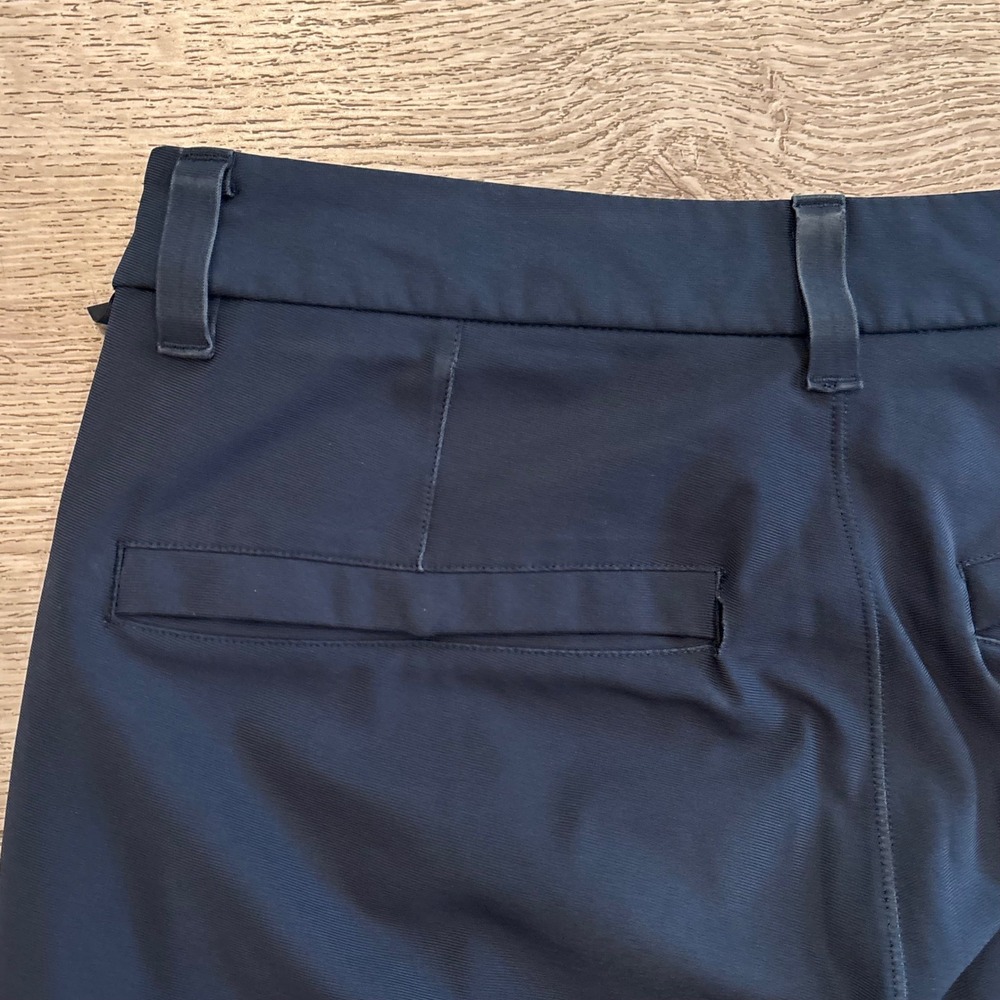 Lululemon Commission Slim Fit Pants Mens 31 Navy Blue ABC Technical Chino Golf - Picture 9 of 9